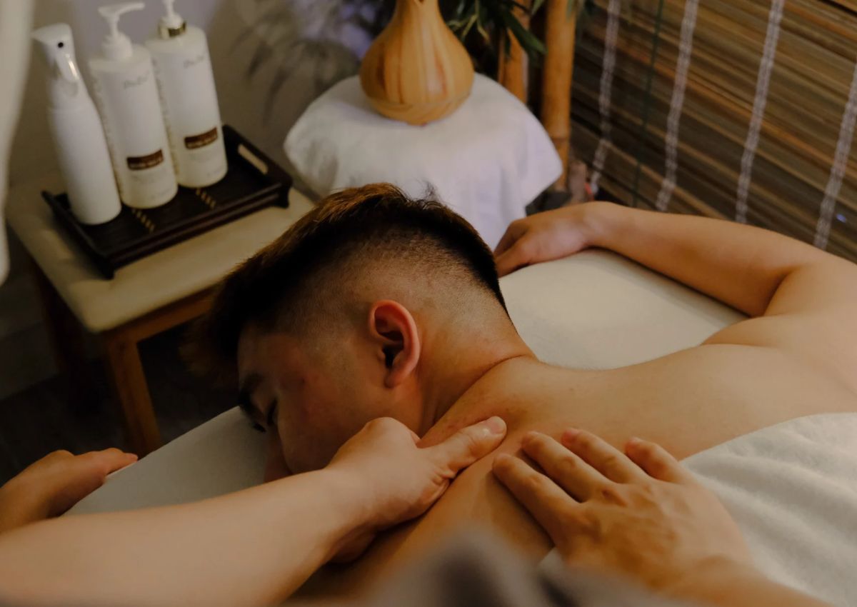 Body Massage Service at Happy Massage